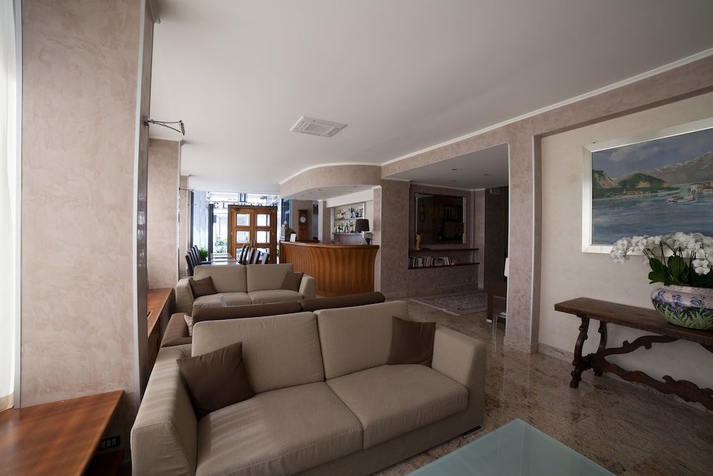 Фото Albergo Miralago