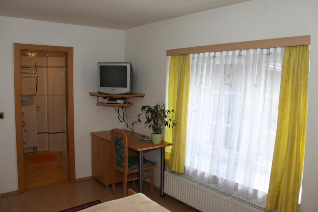 Фото Pension Jahrbacher