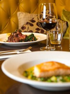 Гостиница Salty Dog Hotel & x26; Bistro