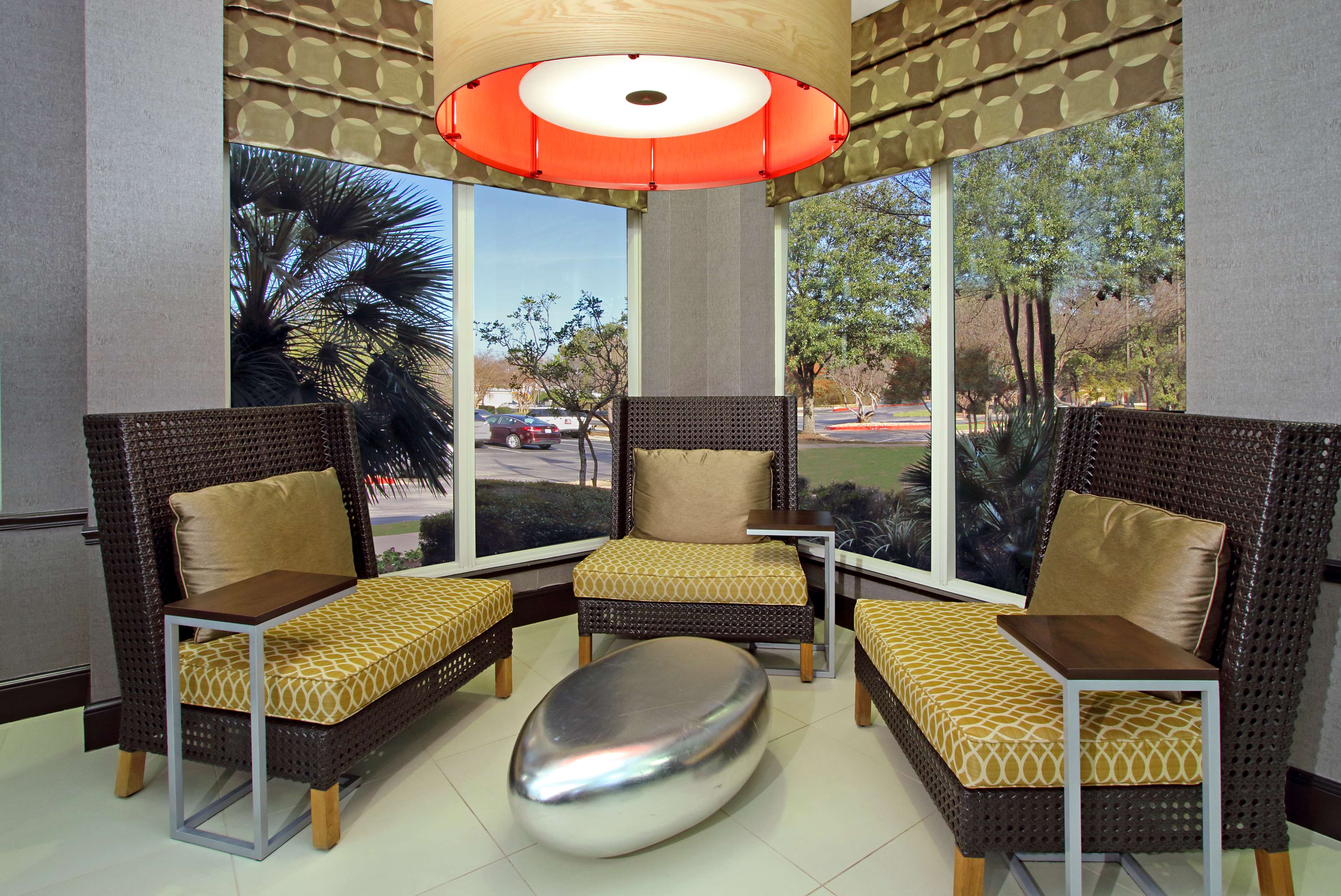 Фото Hilton Garden Inn Austin Nw/Arboretum