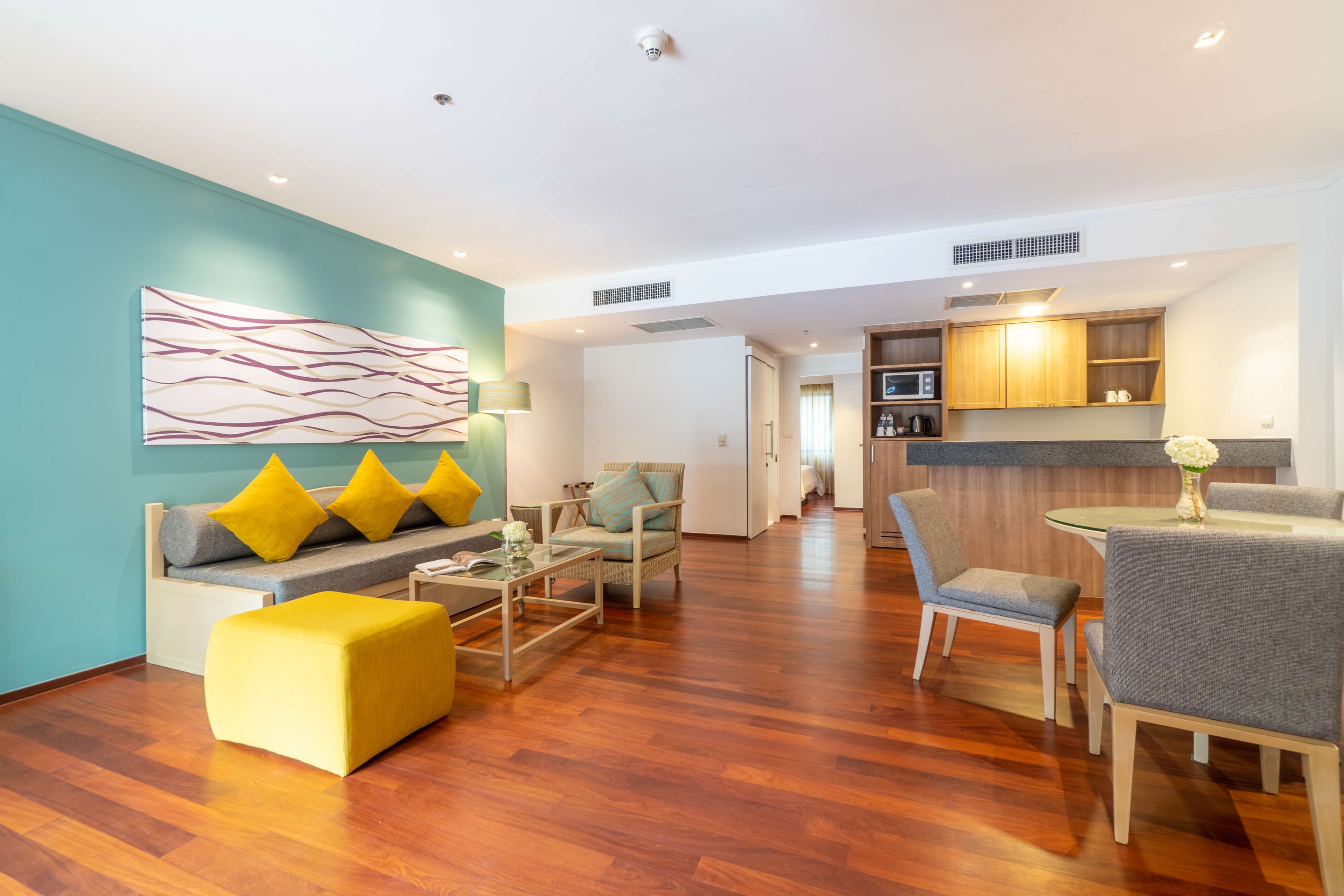 Фото Radisson Resort and Suites Phuket