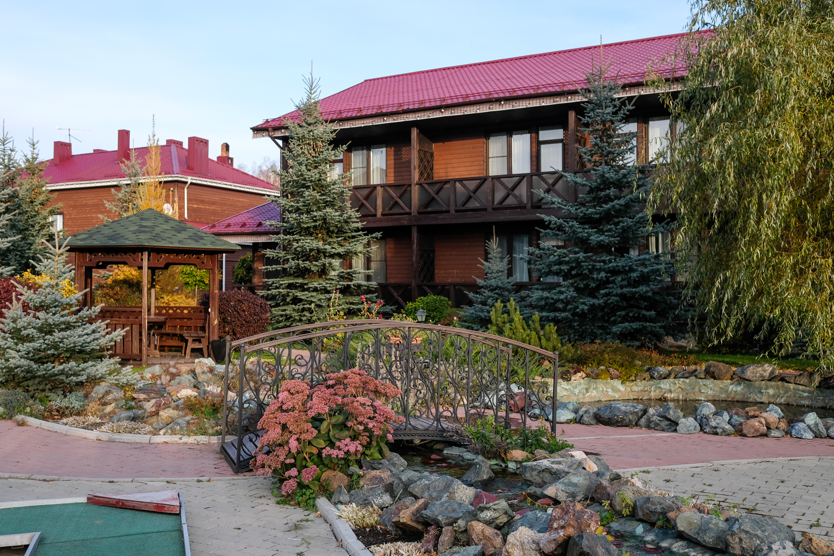 Фото отеля 2