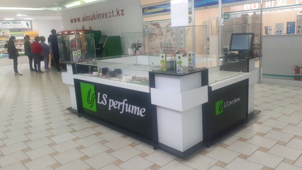 Perfume and cosmetics shop Lsperfume, Astana, photo