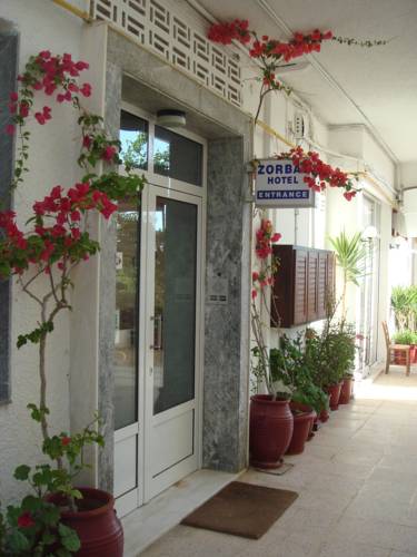 Фото Zorbas Beach Hotel