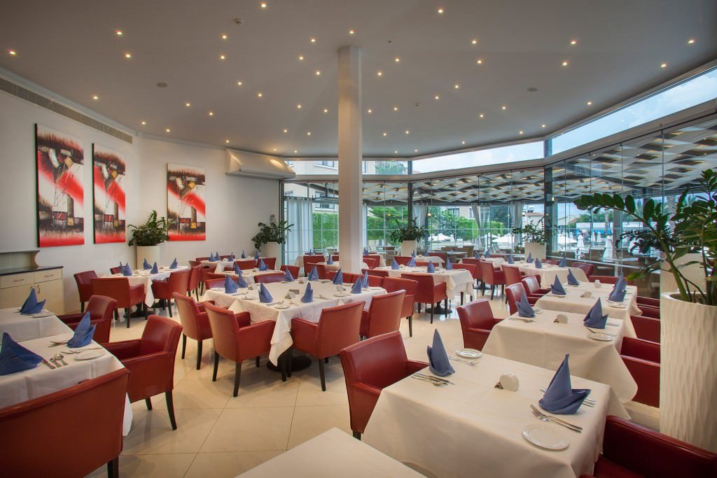 Фото King Jason Paphos