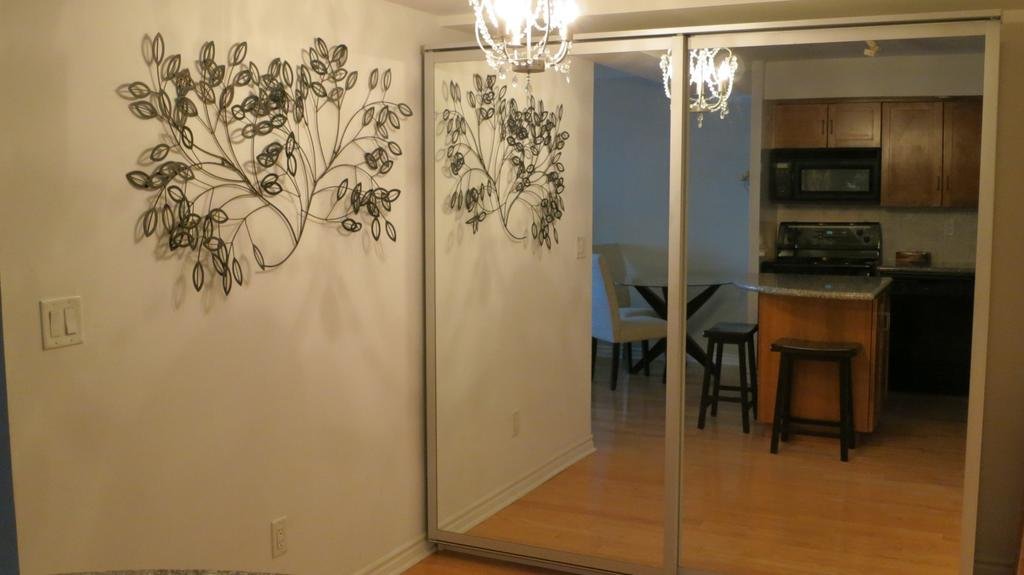 Фото Livingsuites Toronto