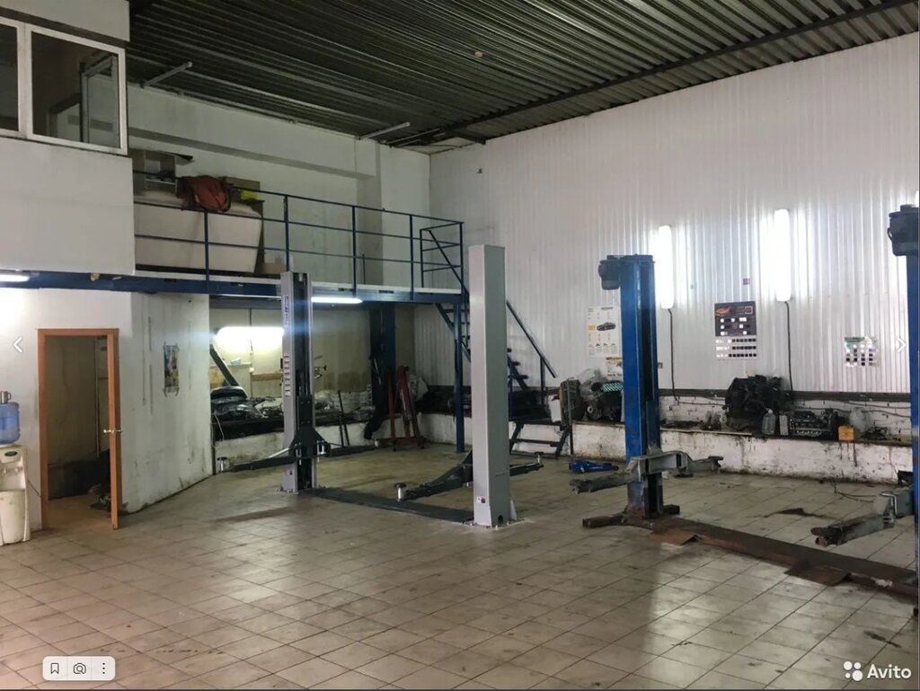 Car service, auto repair ServiceBus, Moscow, photo