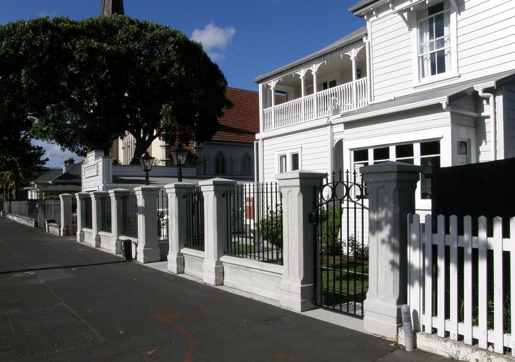 Фото Ponsonby Manor Guest House