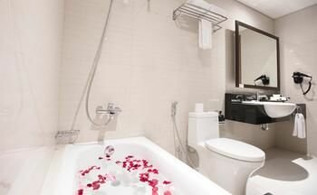 Гостиница Best World Kindai Hotel в Банджармасине