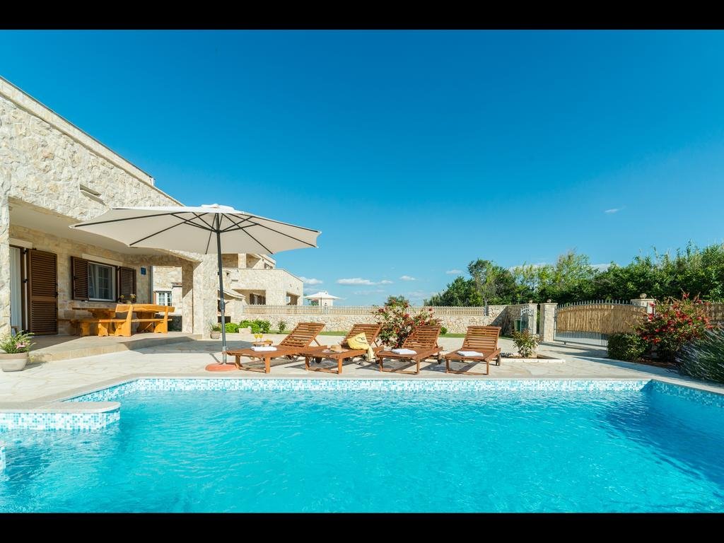 Фото Villa St. vid 3