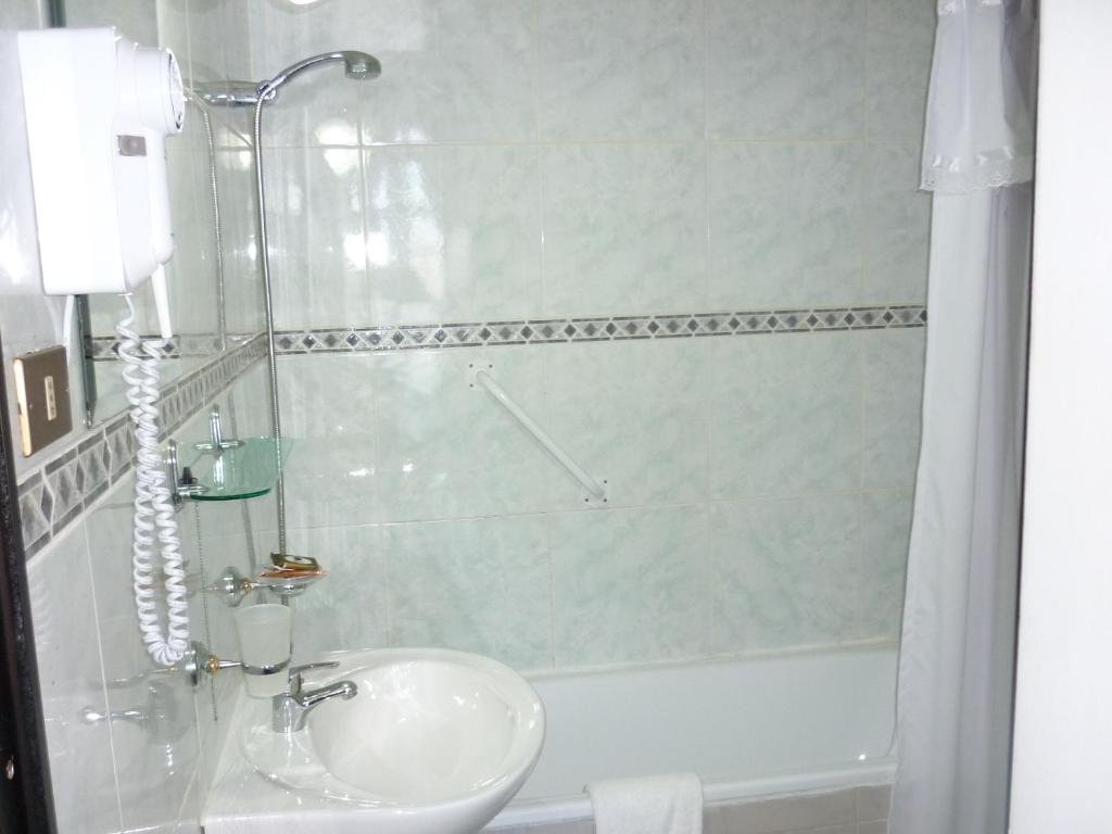 Фото Hotel Esmeralda