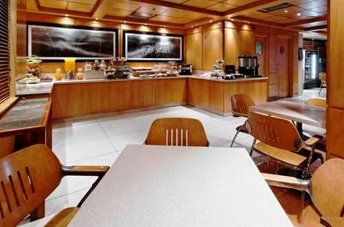 Фото Holiday Inn Express Puerto Madero