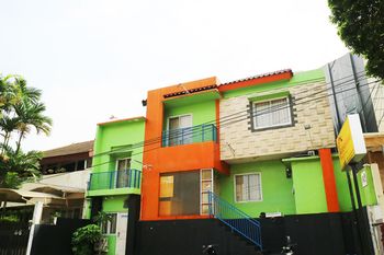 Фото Nely Murni Residence