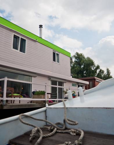 Фото Minties, Floating Bed EN Breakfast