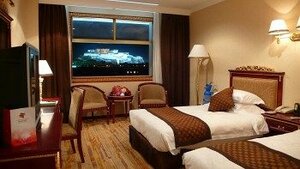 Xin Ding (Tibet Autonomous Region, Sychuan-Tibetskaya zheleznaya doroga, Lhasa Station), hotel