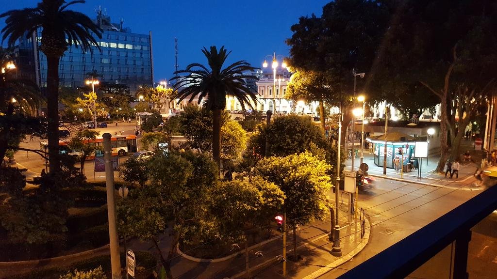 Фото отеля 1