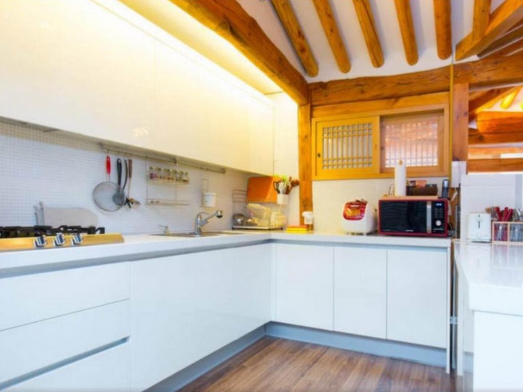 Фото Dalzip Bukchon Hanok Guesthouse