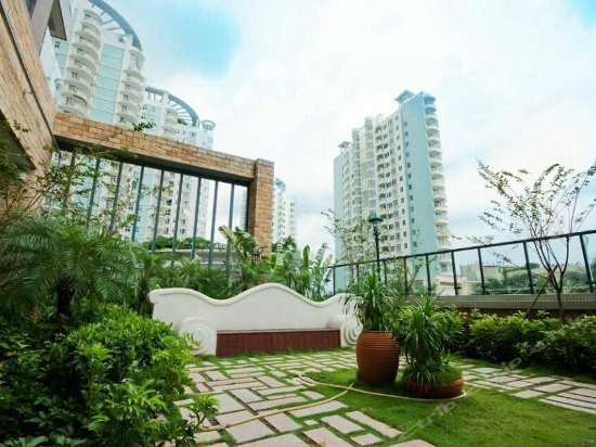 Hotel Home Suite Seaview Holiday Inn, Sanya, photo