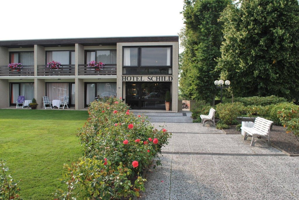 Фото Land-gut-Hotel Nordsee, Hotel Schild