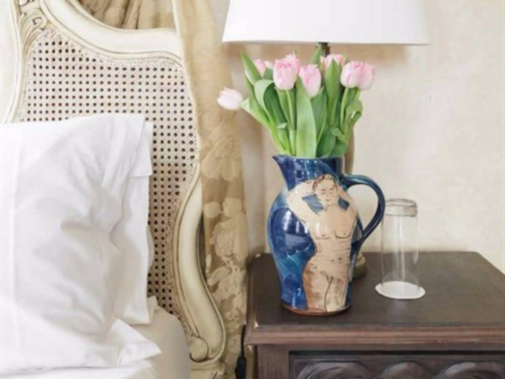 Фото The Salutation