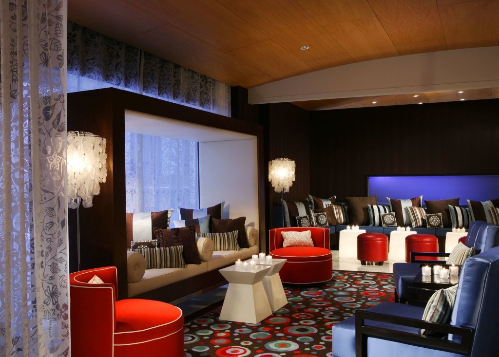 Фото Renaissance New Orleans Pere Marquette French Quarter Area Hotel