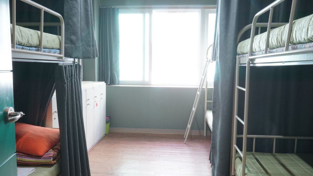 Фото Busan Party Guest House - Hostel