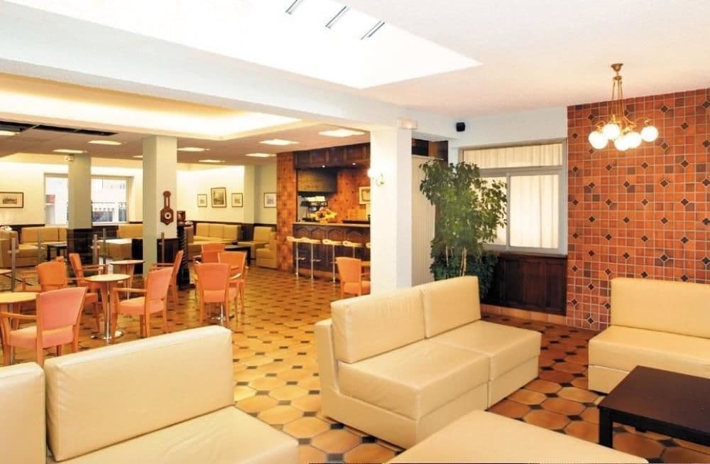 Фото Hotel Central