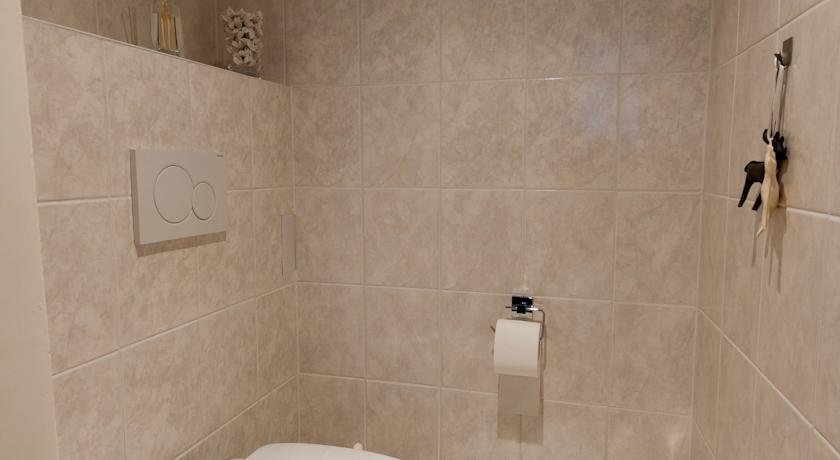 Фото Beautiful Home - Riverside Apartment