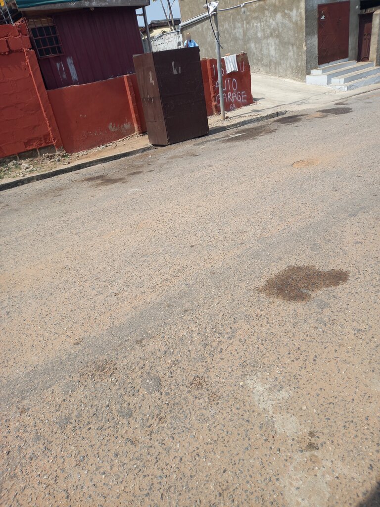 Car service, auto repair Iseeu Auto Garage, Accra, photo