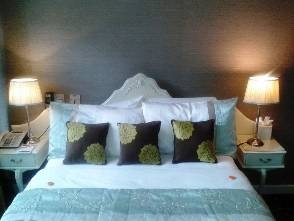 Фото Lensfield Hotel