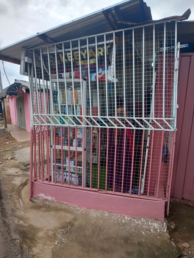 Clothing store Keeya classic, Accra, photo