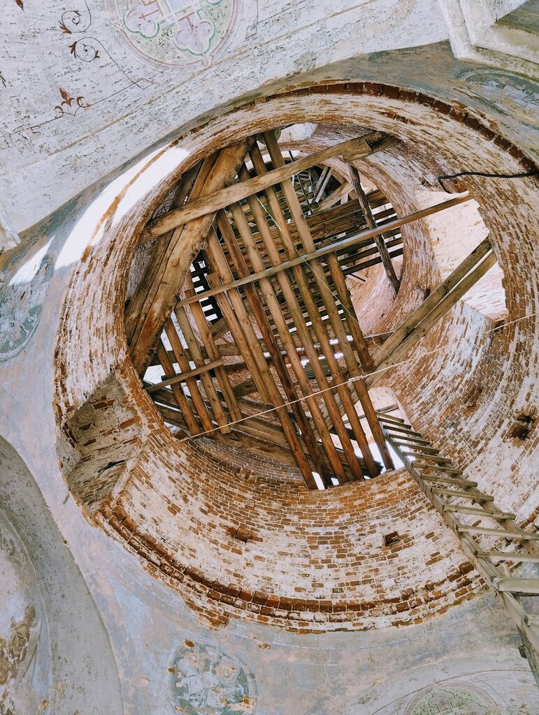 كنيسة أرثوذكسية Church Pokrova Presvyatoy Bogoroditsy V Alyoshne ، مقاطعة تولا، صورة