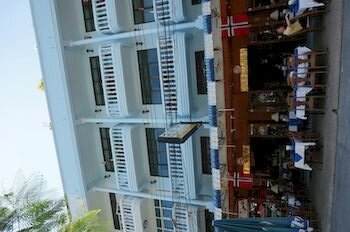 Фото Dee-Lek Guesthouse and Restaurant