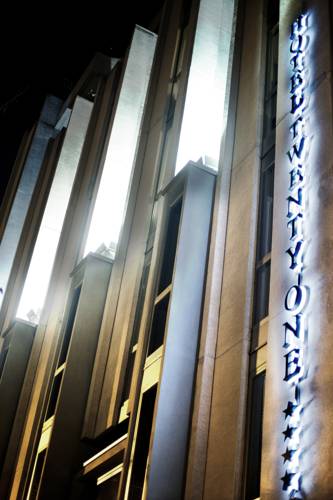 Фото Twenty One Hotel