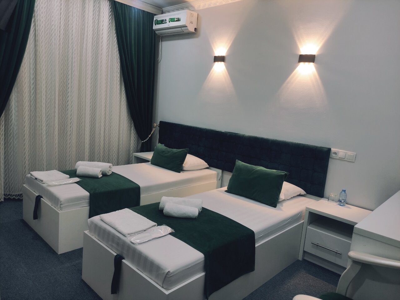 Фото Sharq Hotel