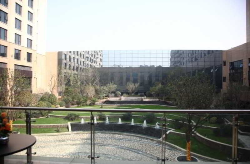 Фото Holiday Inn Shanghai Hongqiao, an Ihg Hotel