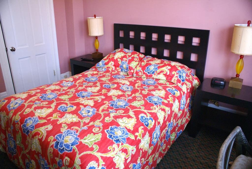 Фото Dakota Hotel