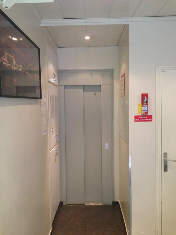 Фото Hotel D'Anjou Levallois-Perret