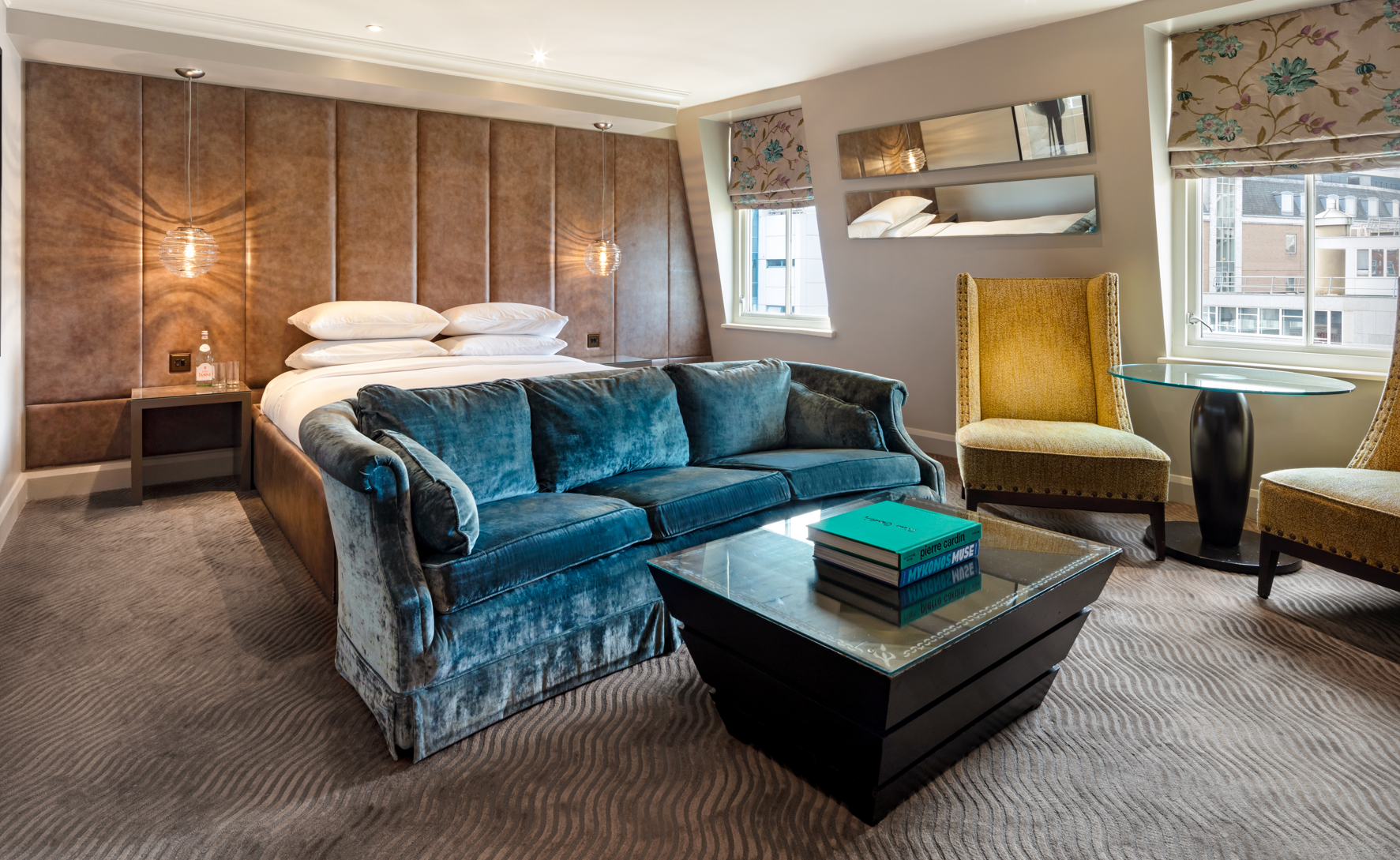 Фото Radisson Blu Edwardian Bloomsbury Street Hotel, London