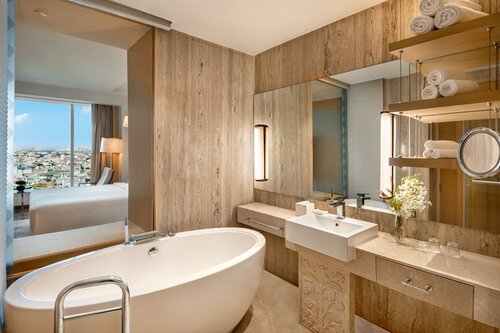 Внешний вид отеля Crowne Plaza Greater Noida, an Ihg Hotel в Сурайпуре, фото 3