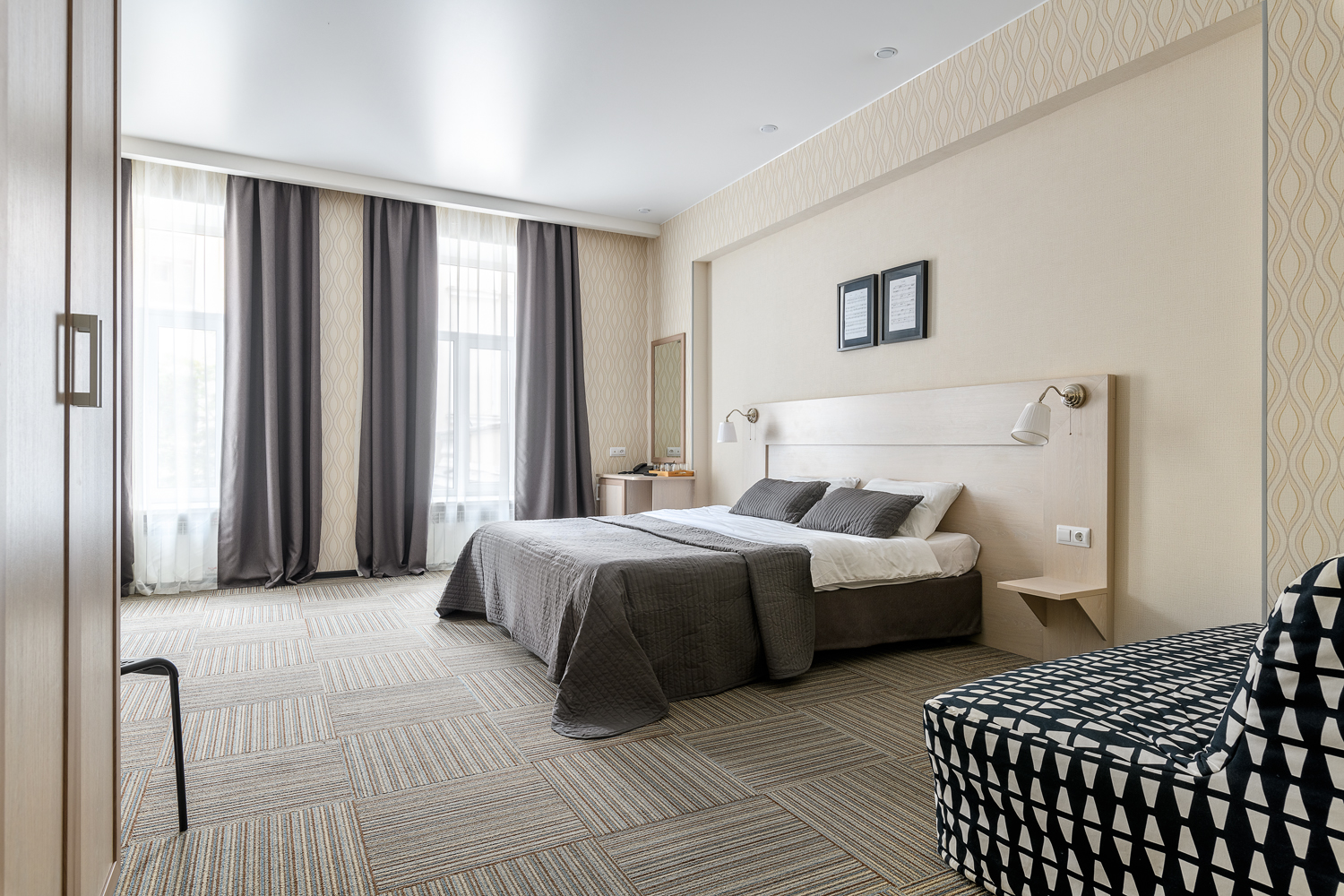 Фото Sutki Rent у Дворцовой Площади