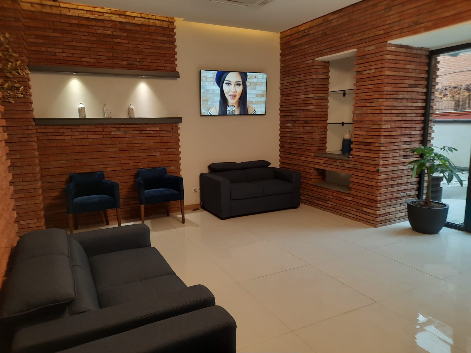 Фото Hotel Banovani