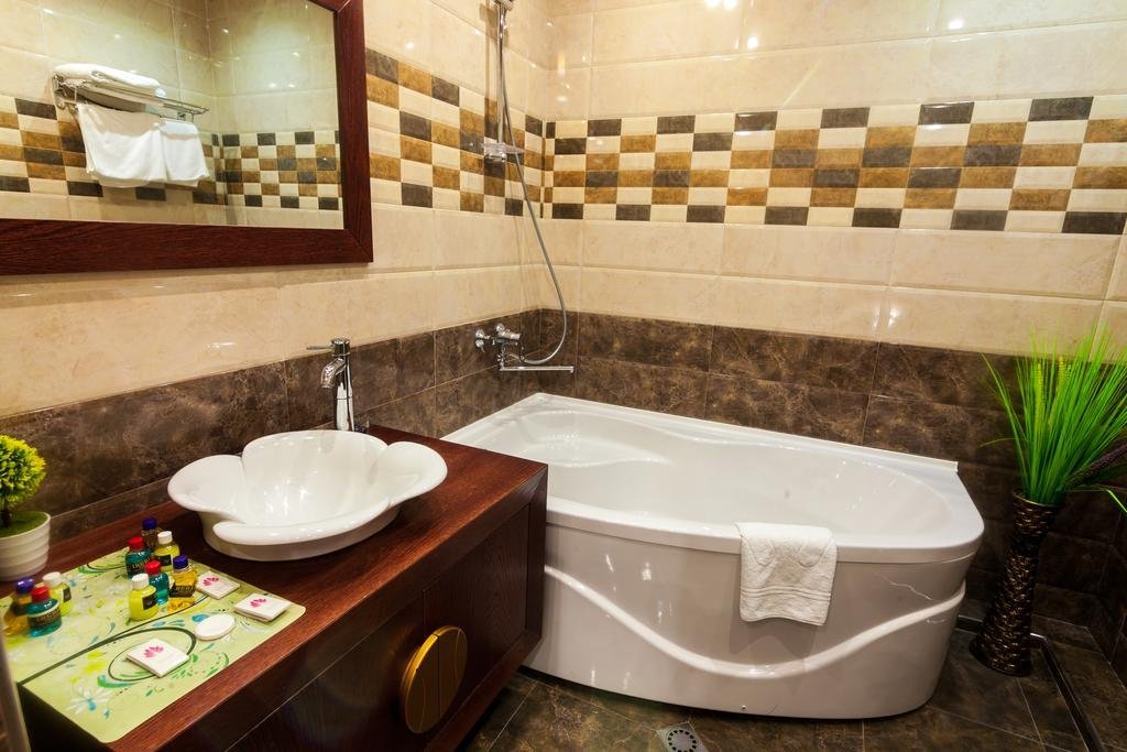 Фото Iberia Palace Hotel