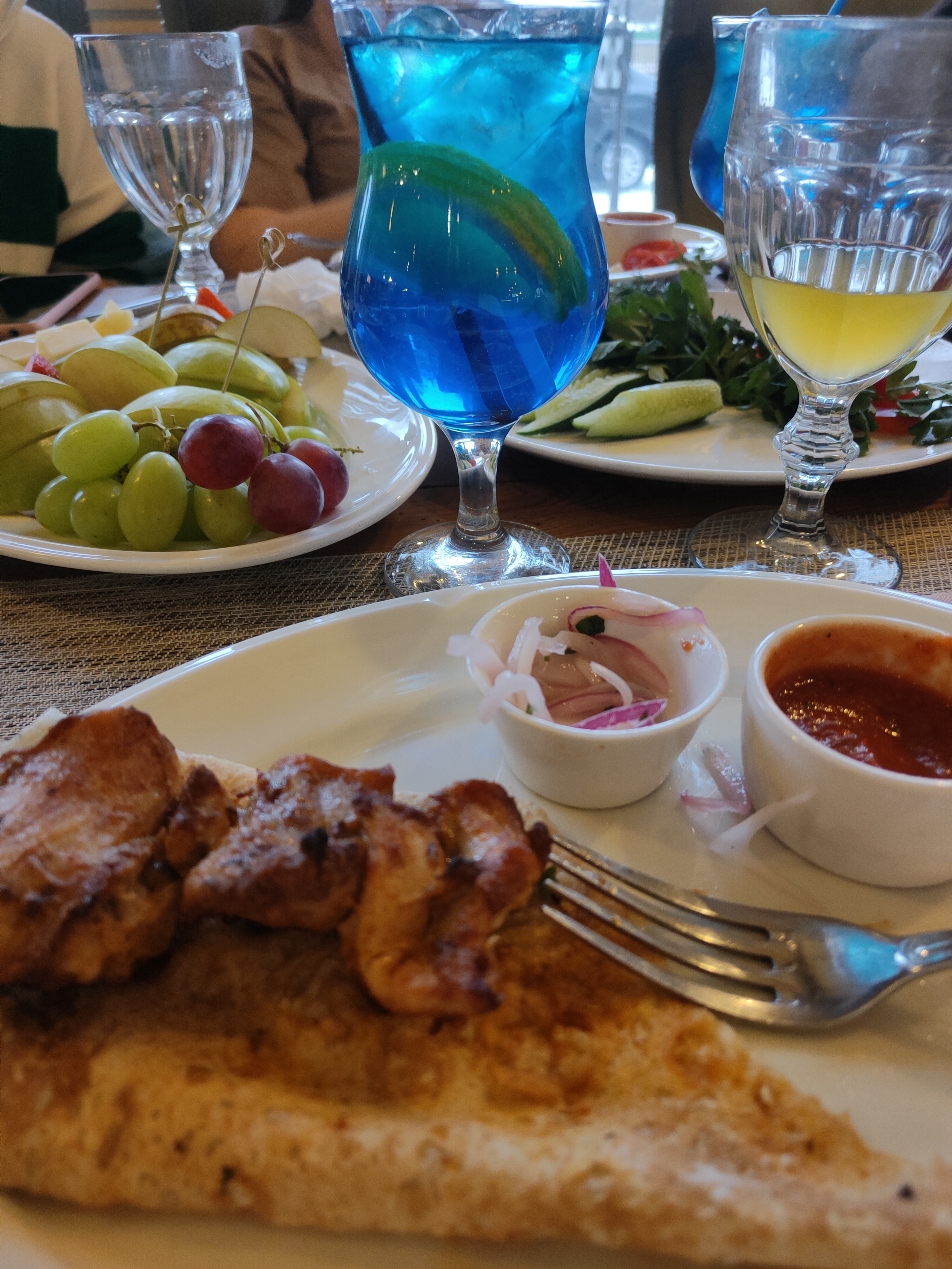 Фото Птицы и пчелы