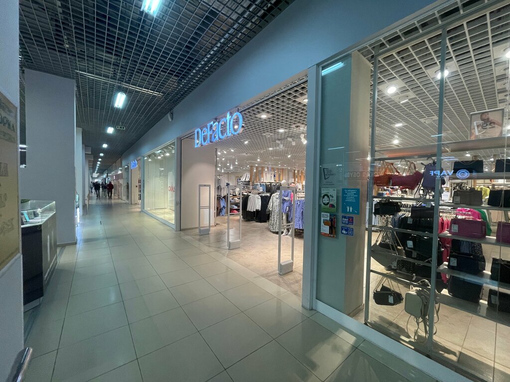 Магазин одежды DeFacto, Гомель, фото