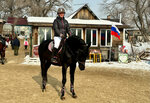 Витязь (Valovy pereulok, 8) ، ركوب الخيل