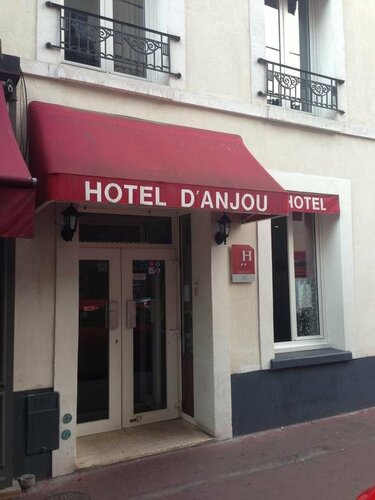 Гостиница Hotel D'Anjou в Леваллуа-Перре