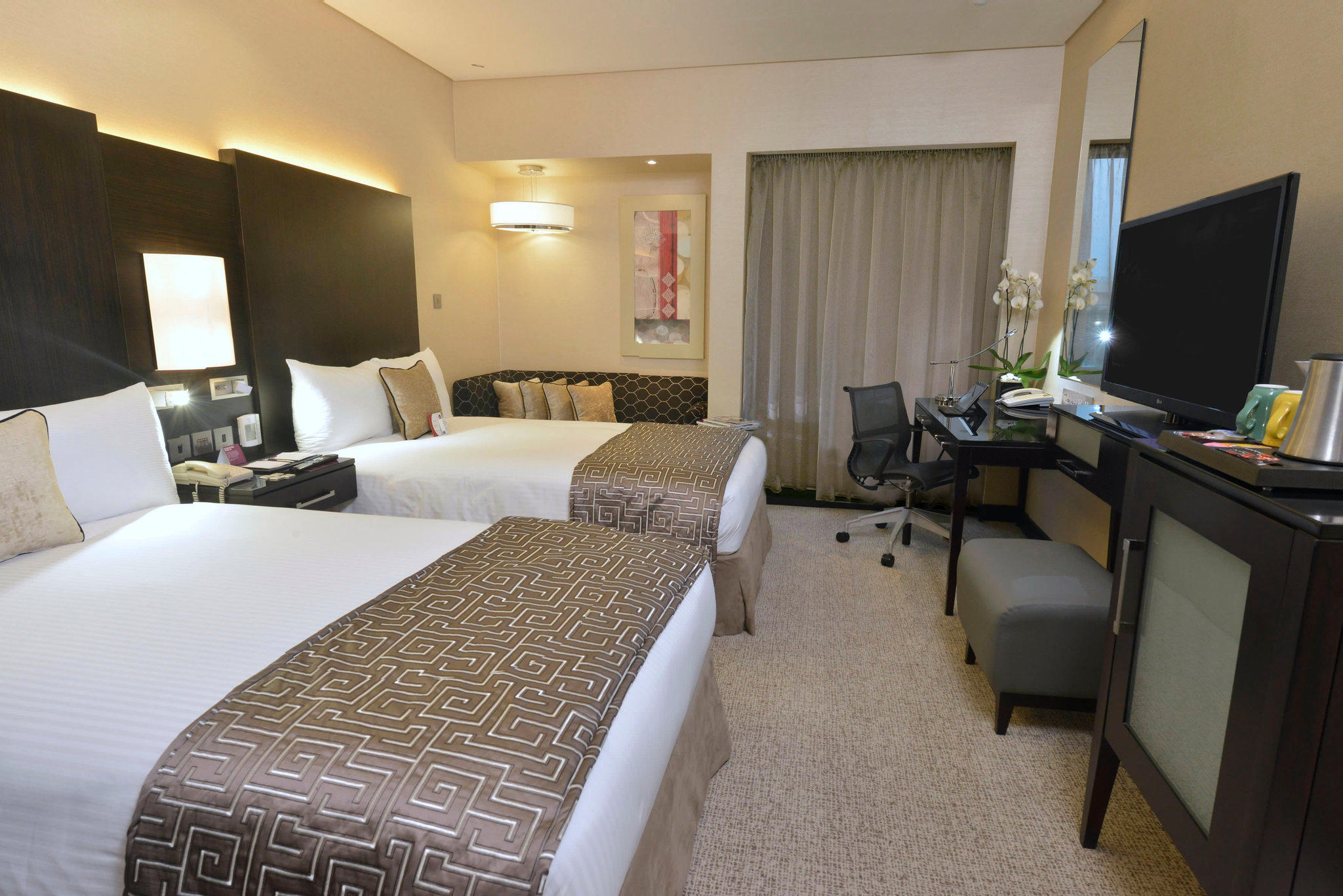 Фото Crowne Plaza Bahrain