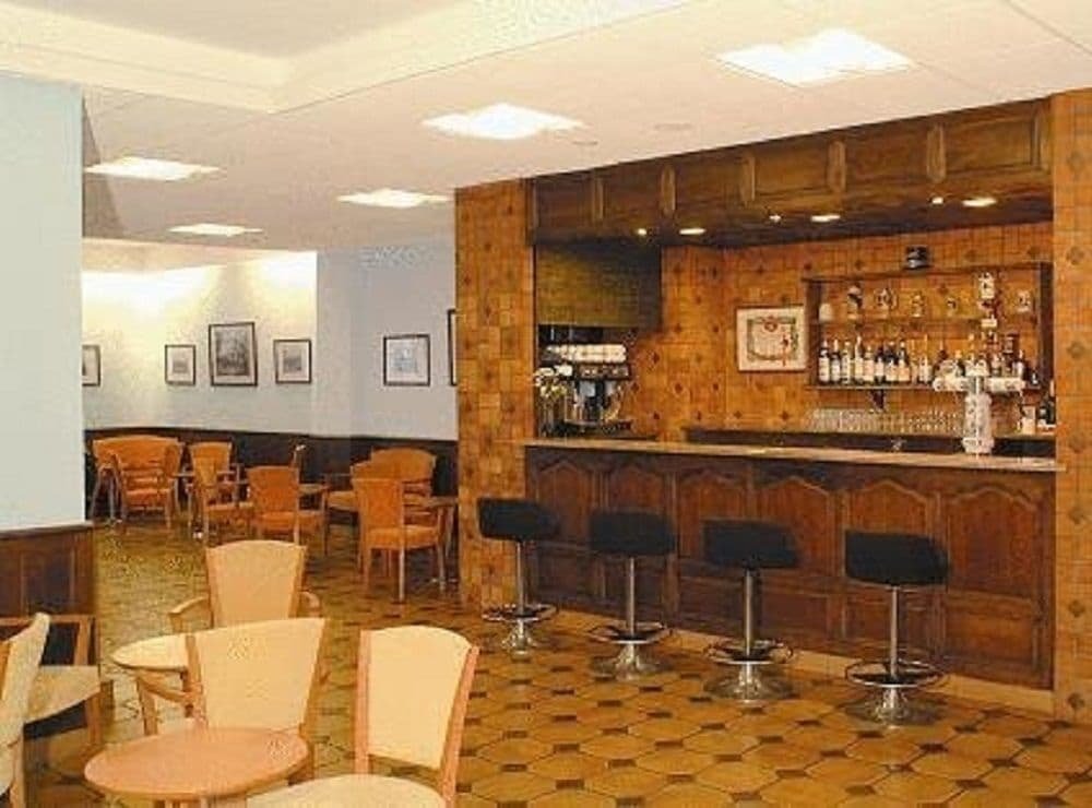 Фото Hotel Central