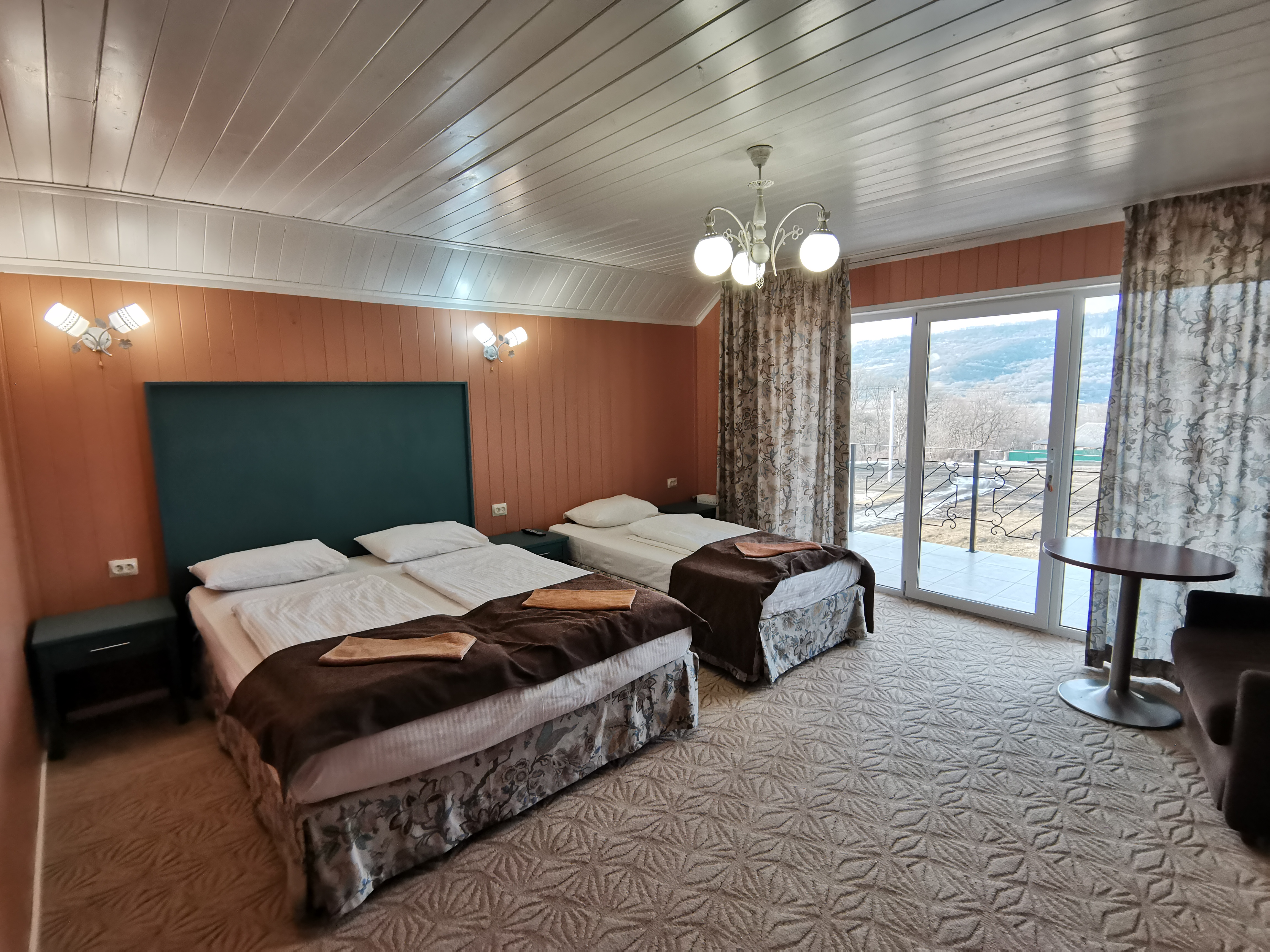 Фото Ореховая роща в Даховской